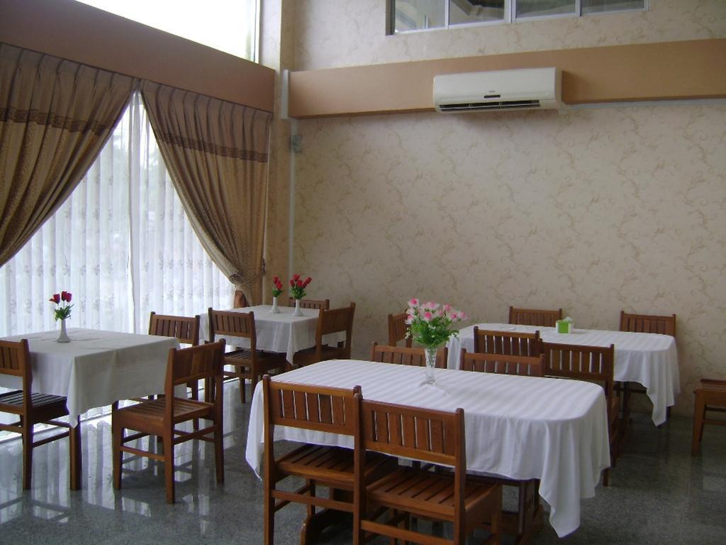Royal Boss Hotel Rangoon Buitenkant foto